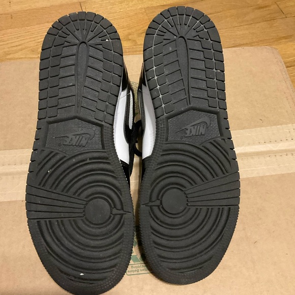 Jordan ones - Picture 6 of 7